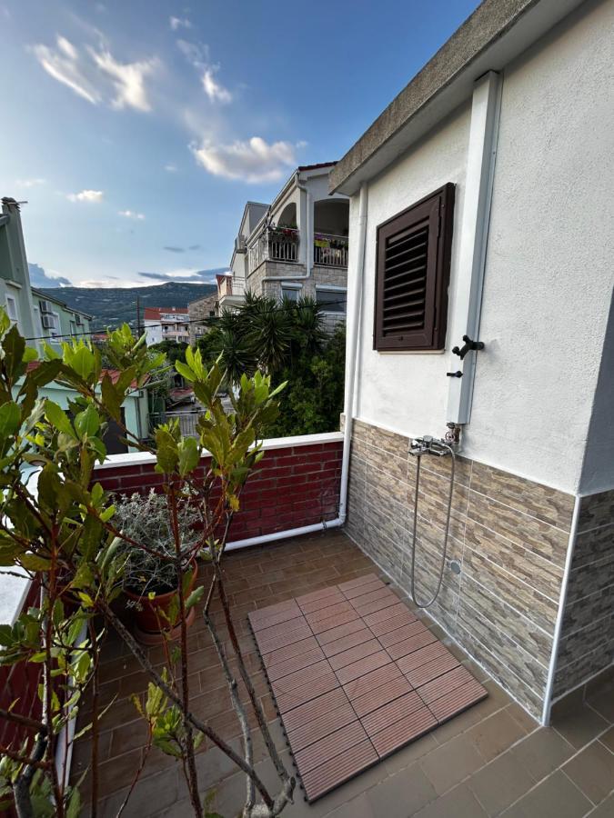 Hotel Soba Za Odmor Nika Kaštela Exterior foto