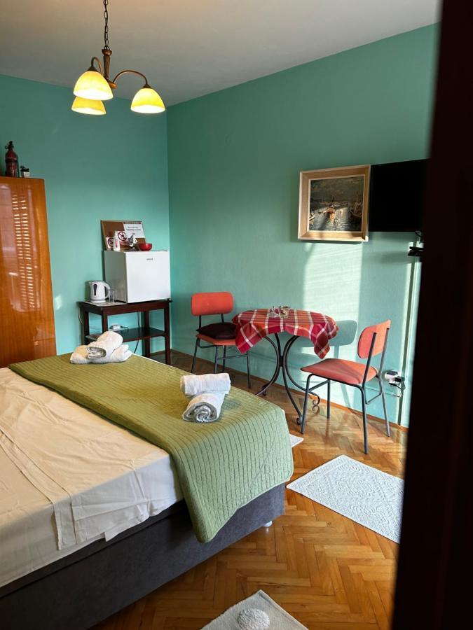 Hotel Soba Za Odmor Nika Kaštela Exterior foto